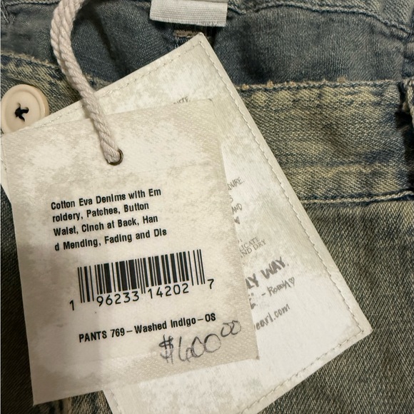 Magnolia Pearl Eva Jeans - Picture 2 of 4